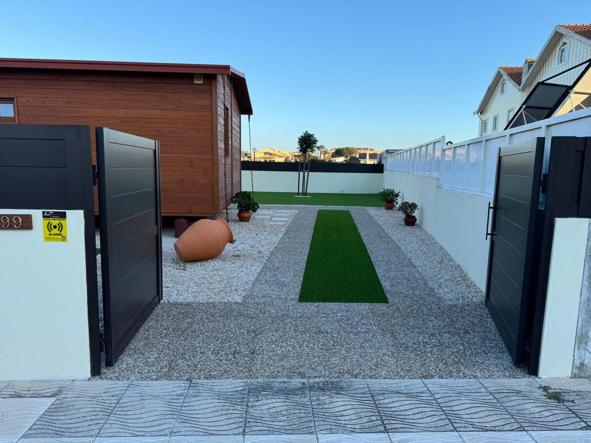 Acolhedora Casa De Ferias T2 Com Espaco Exterior อีสมอริซ ภายนอก รูปภาพ