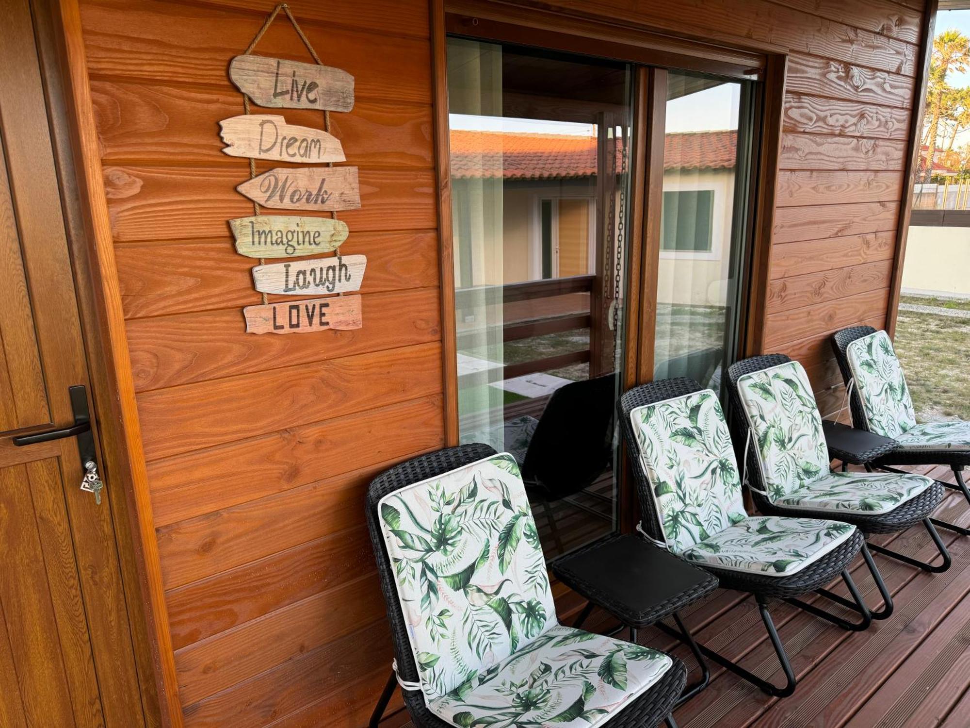 Acolhedora Casa De Ferias T2 Com Espaco Exterior อีสมอริซ ภายนอก รูปภาพ