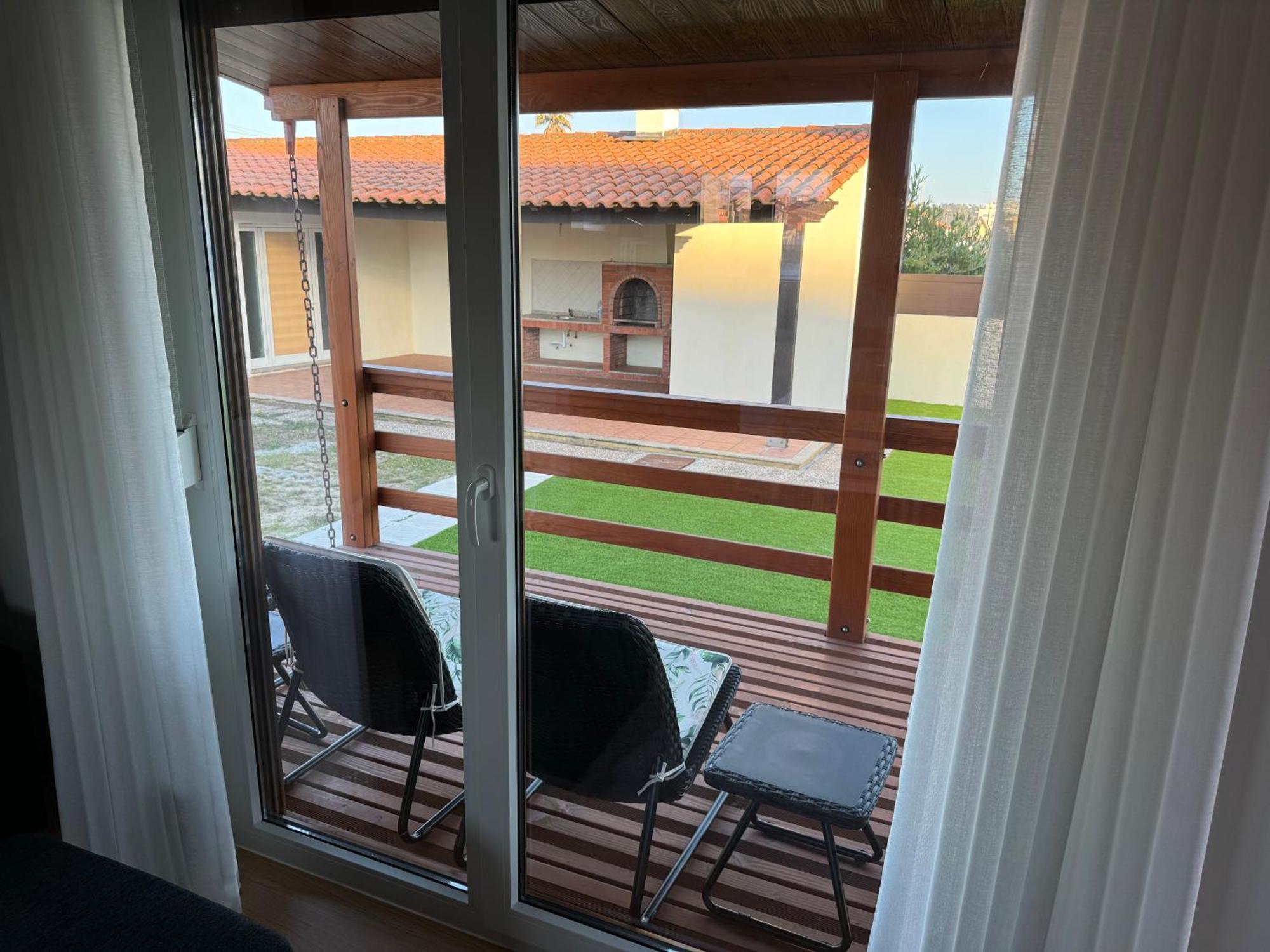 Acolhedora Casa De Ferias T2 Com Espaco Exterior อีสมอริซ ภายนอก รูปภาพ